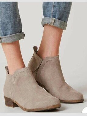 Toms Deia ankle bootie soft suede wool taupe beige block low heel zipper 6